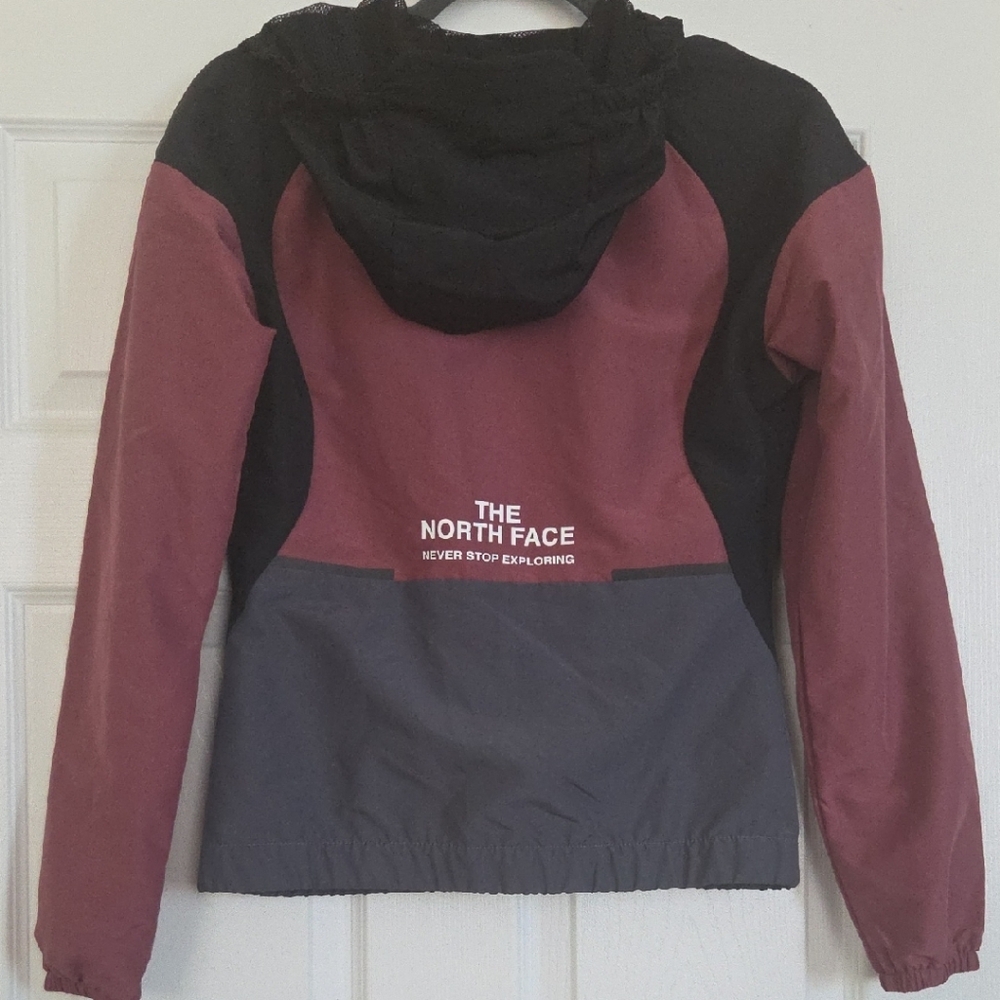 The North Face Women's Jacket - Black and Burgundy